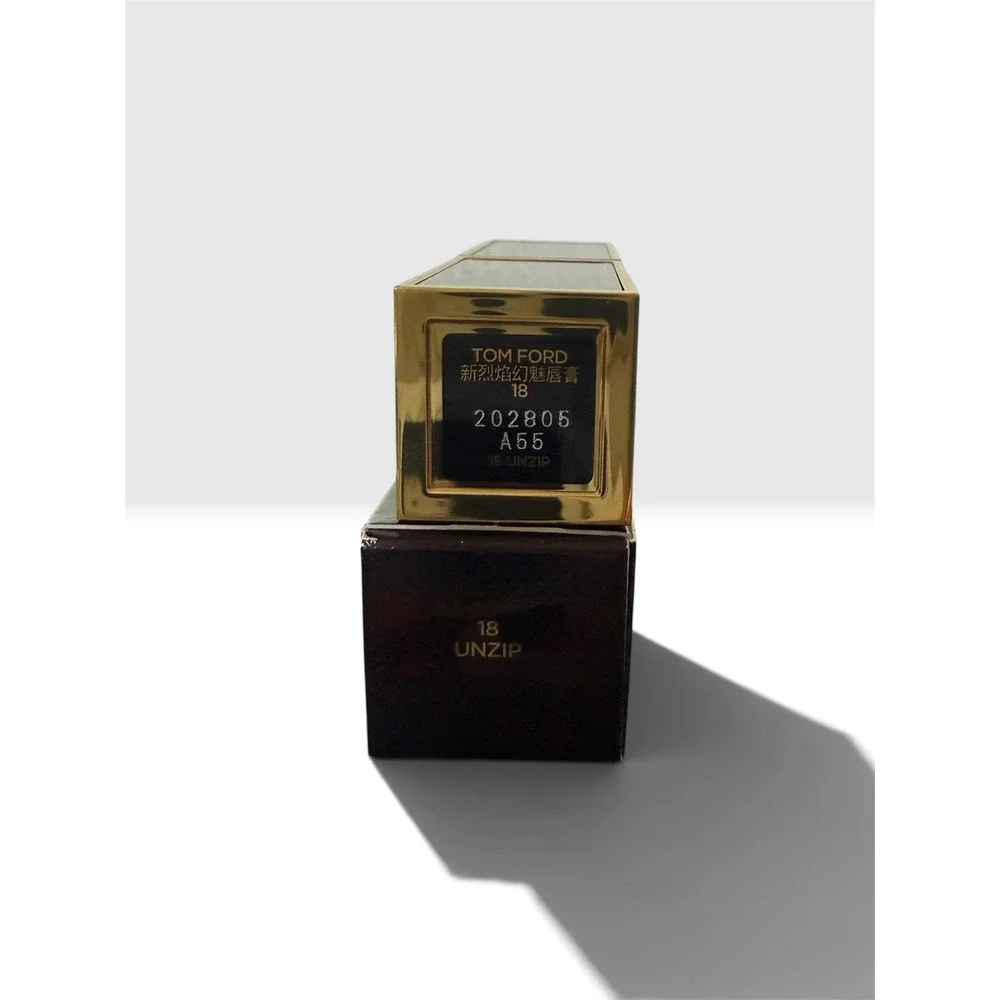 Tom Ford Lip Color Matte Lipstick #18 UNZIP – 0.1 oz / 3 g, NIB